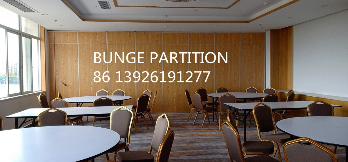 SusanCh08115226's tweet image. Movable partition wall can not only divide space,but also has good soundproof feature.When opening partition, it is like a decoration wall in room.Many clients prefer mdf melamine surface or wood venner surface. Welcome to contact with us.#slidingpartition #movablewall