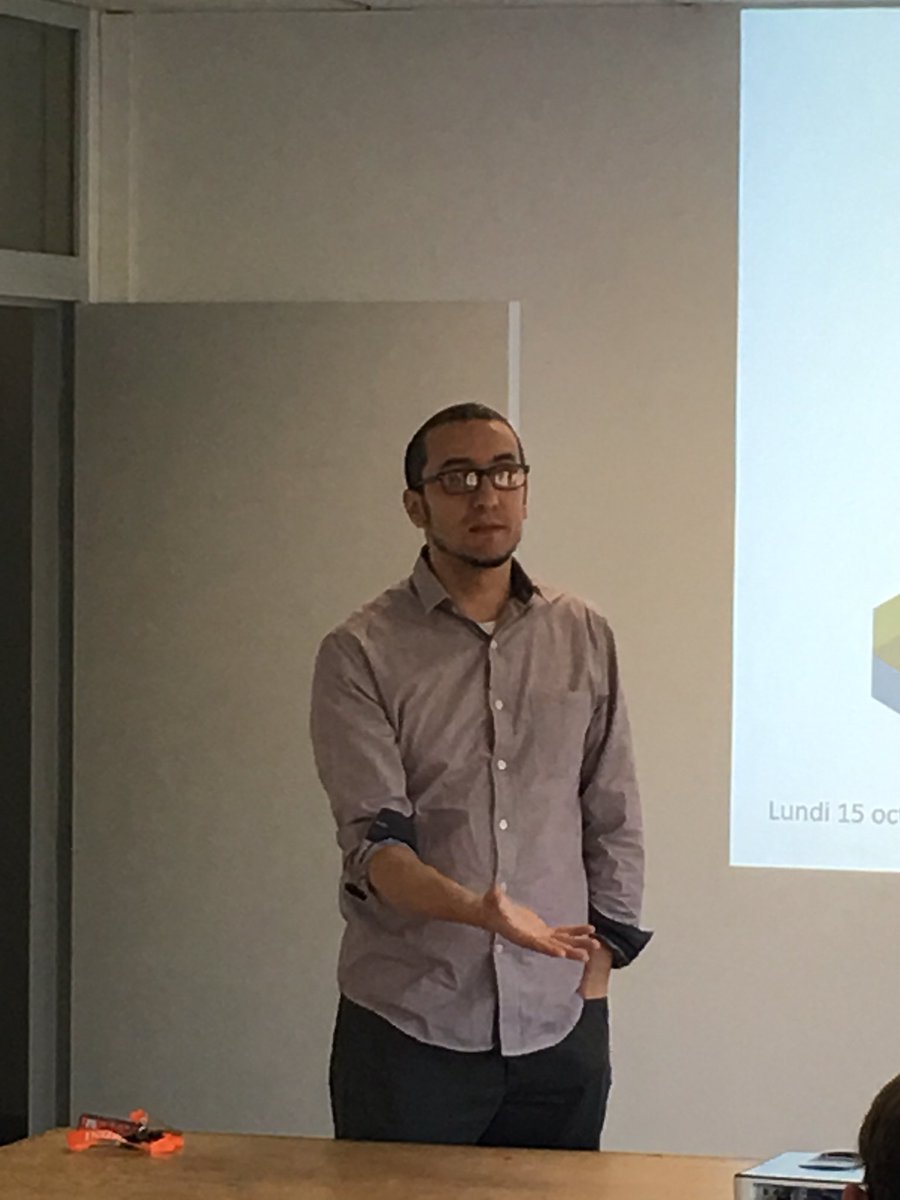 PiTotem's tweet photo. #OptionStartup c’est parti ce matin au @PiTotem ! On accueille la classe de Terminale STMG du lycée Louis Bertrand à #Briey. les lycéens rencontrent @razek_akir de @Aqoona1 et @SebastienLomre de @SocialDigitalSo . Et ils ont plein de questions ! https://t.co/BJQ6WNFNP5
