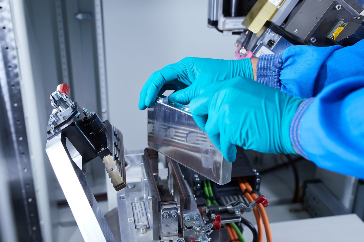 The #BMWGroup, @Northvolt and <a href="/UmicoreGroup/">Umicore</a> have formed a joint technology consortium to collaborate on battery cells for #electricvehicles in Europe. The chief objective is to make battery cells #sustainable by establishing a closed life cycle loop.