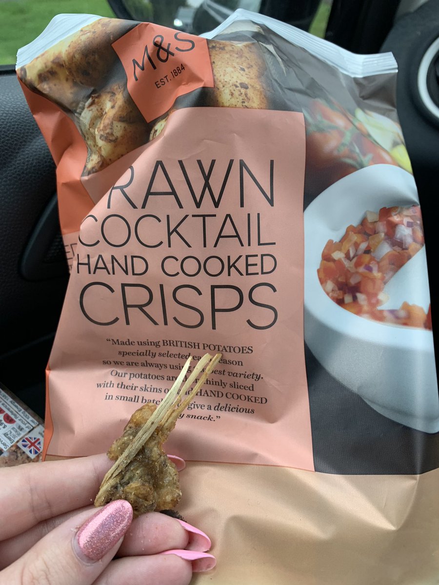 therealcatyoung's tweet photo. @marksandspencer found this in my prawn cocktail crisps!!! What the hell is it??? #putmerightoff https://t.co/RsglnKP0gI