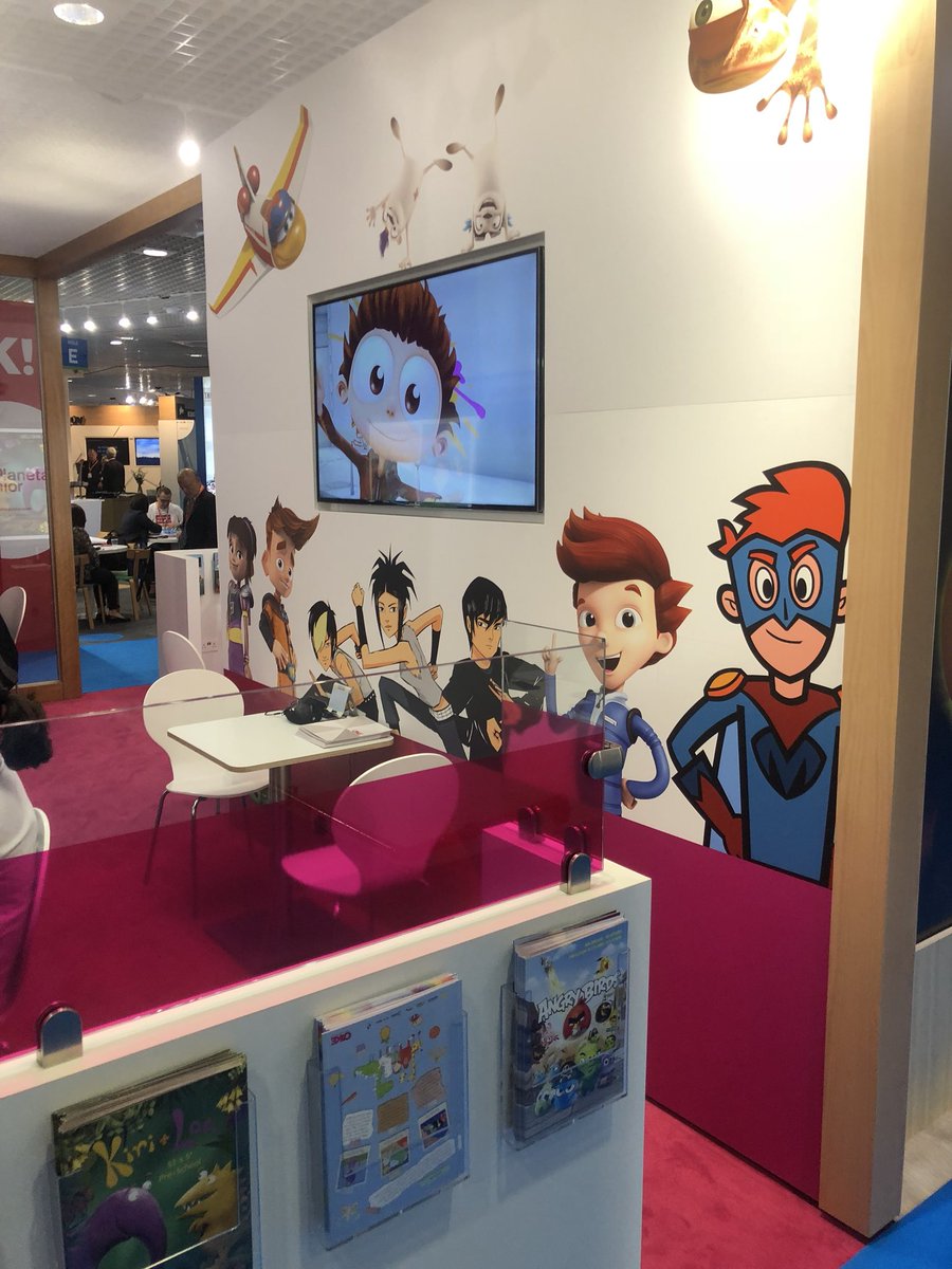 ZoomSchwarz's tweet photo. Turned the corner at #mipcom and ran into these guys! #kappamikey #threedelivery Way to go @CAKE_Ent !! https://t.co/eeJUmlmm8V