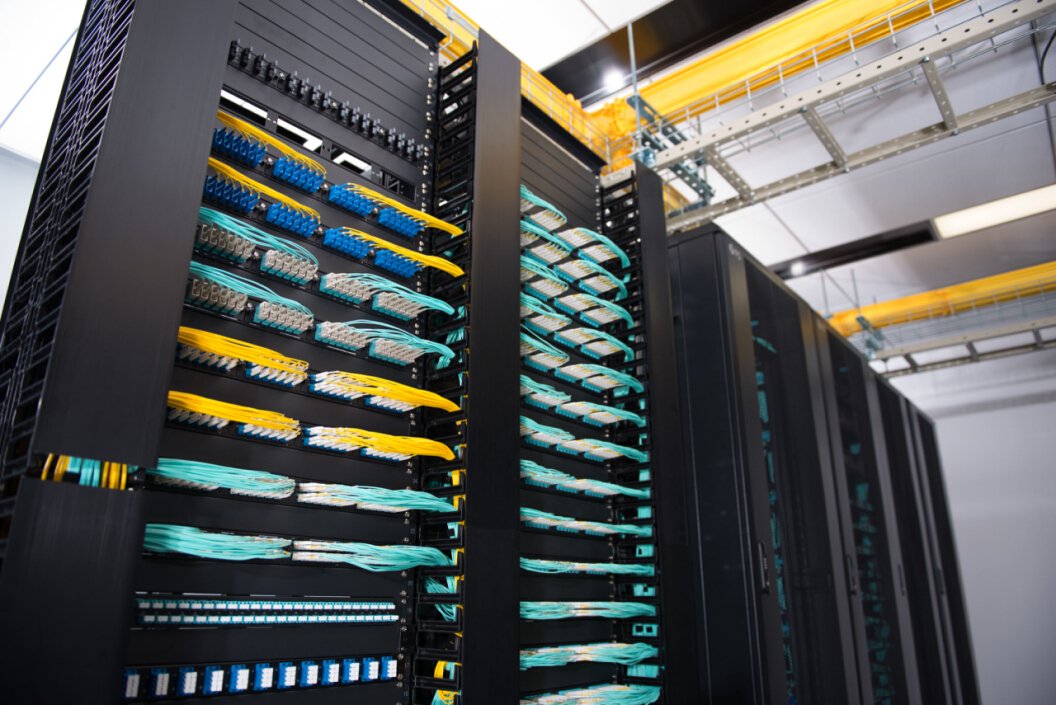 FSCOMFrance's tweet photo. Une gestion des câbles bien organisés. #CableManagement https://t.co/8Q7b91cvxs https://t.co/RfBT273bdX