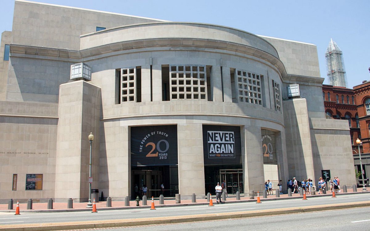 volglazarus's tweet image. Deze week is er extra aandacht in de media voor moderne slavernij. Besef dan: wat jij doet, doet ertoe, schrijft @HenkJanKamsteeg #WhySlavery  lzrs.eu/2CeNrf3