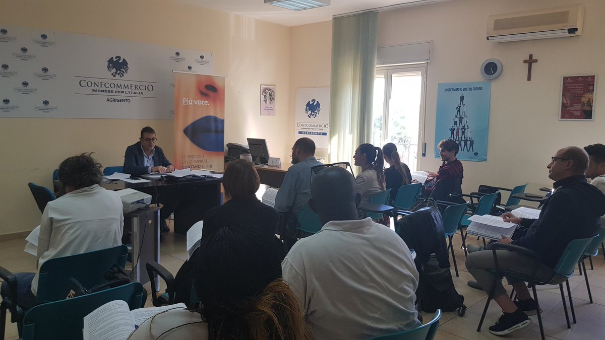 Formiamo nuovi imprenditori della ristorazione.
Corso SAB (Somministrazione Alimenti e Bevande)

Confcommercio Agrigento
🏠 Via Imera 223/c
☎️ 0922.22791
📧 agrigento@confcommercio.it