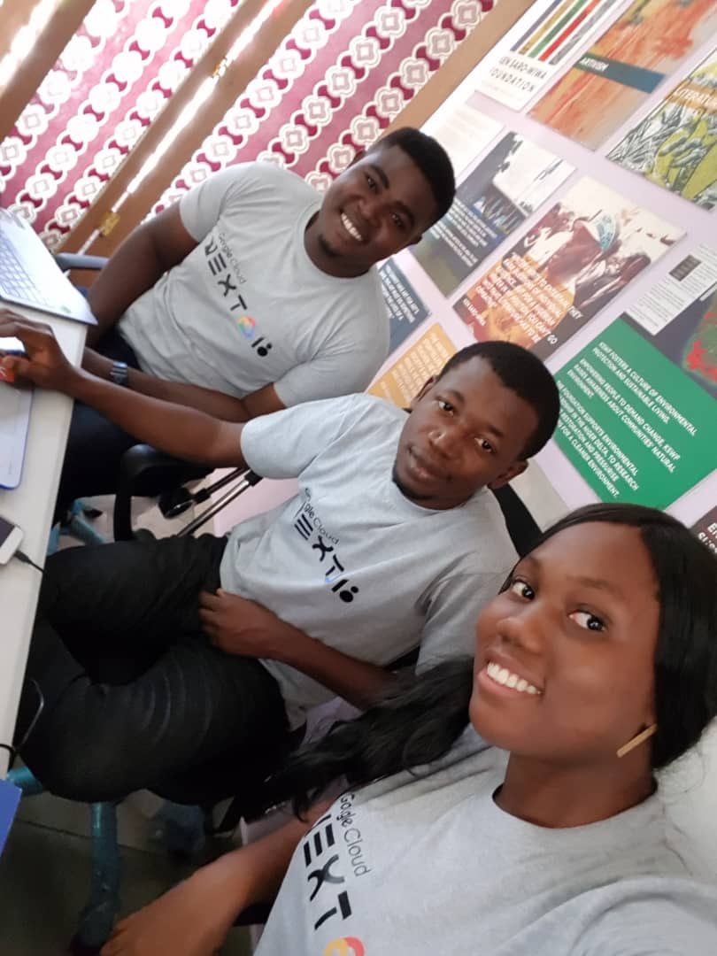 tech_bella's tweet photo. Saturday was awesome, I had d opportunity to introduce the basics of cloud computing at the @GCDCPH event. Thanks to everyone that made this successful @Ginowinne
@ogieben
@philipobiorah
#Next18Extended
#Next18ExtendedPH https://t.co/ZqLs0ChN8H