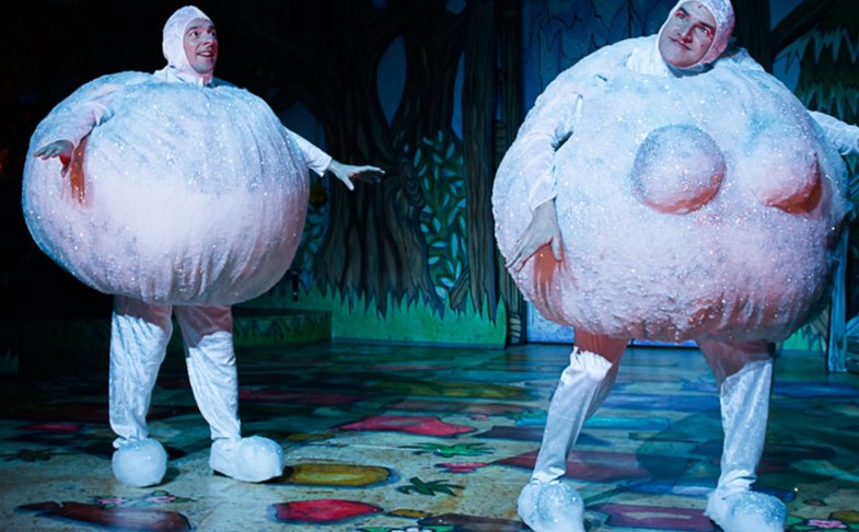 NEXT MONTH: This festive season, Liverpool’s fave Rock ‘n’ Roll Panto is back at the Everyman for another jukebox- sensational sell-out success.
This year brings the chilly tale of The Snow Queen. Here's our preview.
creativetourist.com/event/rock-n-r…
<a href="/LivEveryPlay/">Liverpool Everyman & Playhouse theatres</a>  <a href="/VisitLiverpool/">VisitLiverpool</a> <a href="/greeg77/">Greg Last</a>