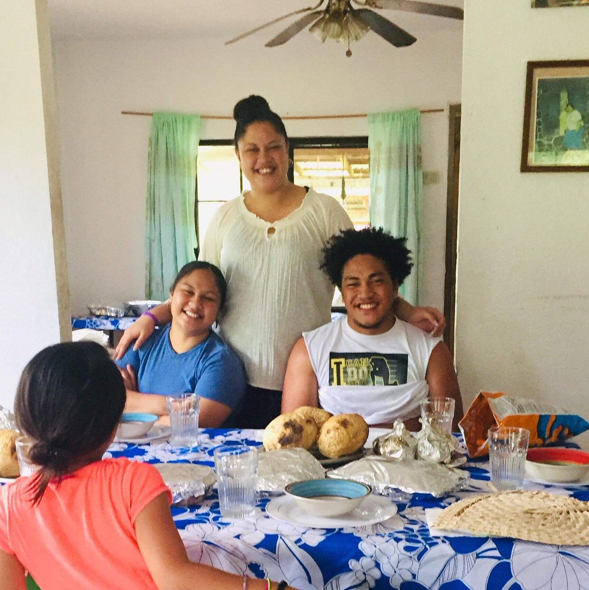 SMIKEYYY0811's tweet photo. ❤SISTER'S OVAH ANYTING!🙌💯❤ https://t.co/v1OjXTnPas