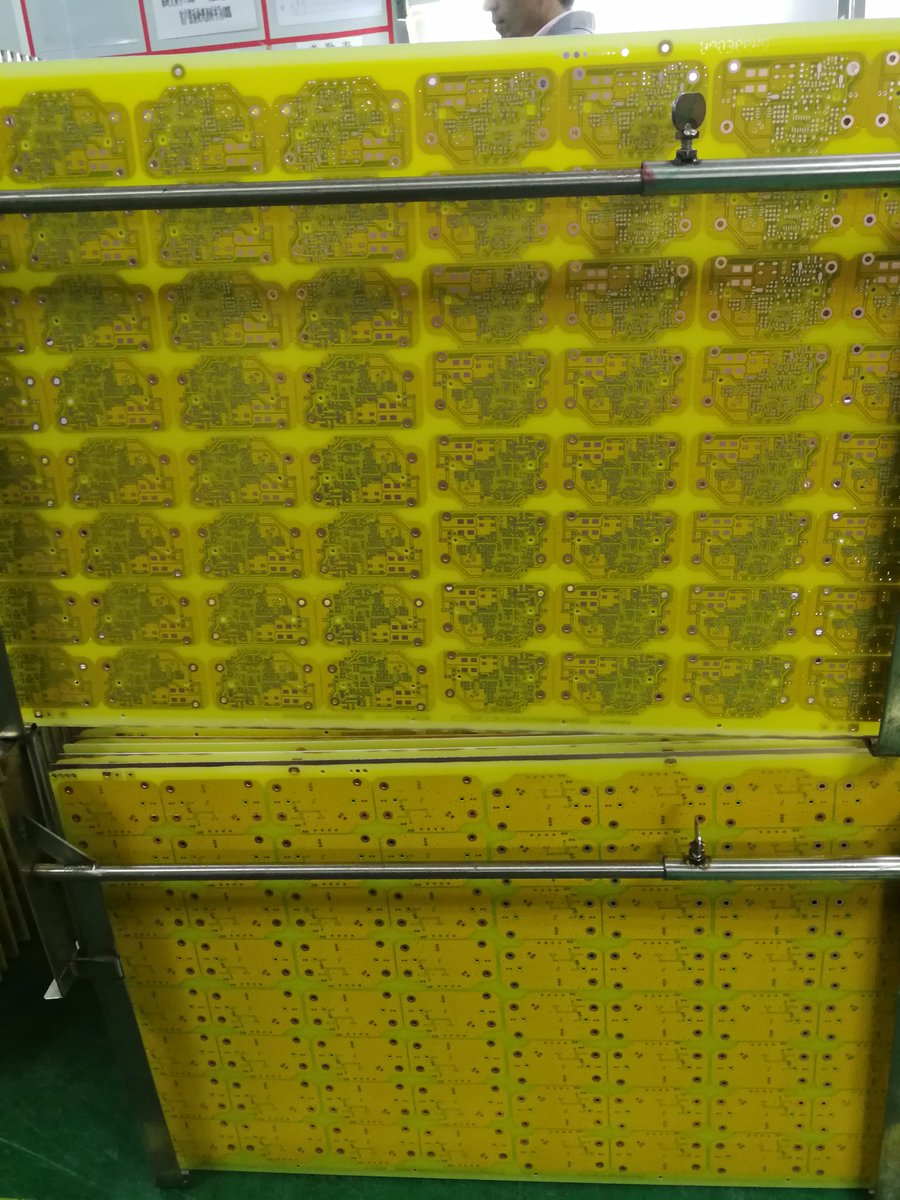 The yellow board are waiting for the silkscreen process.
we can make many kinds of color board, the normal color is Green.
Do you know why most of PCB boards are green?
Welcome to share your opinion.
lead-circuit.com