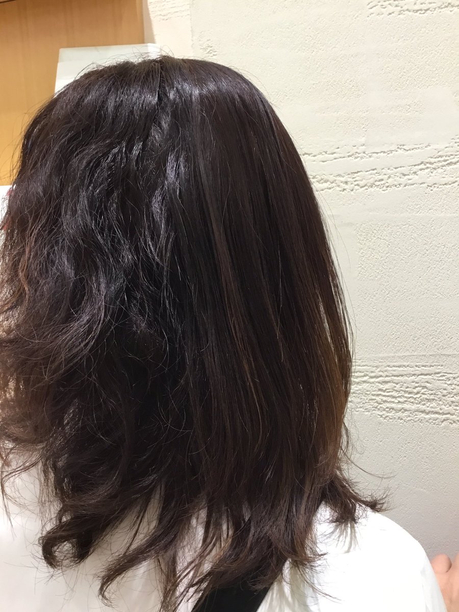 Uzivatel イオンボディ船橋店 Na Twitteru 使うほど髪が美しくなる驚きのヘアアイロン の ヘアビューロンを使ってみました 天然パーマが魅力のスタッフhの髪がみるみる美しいストレートヘアに くせ毛で悩む10代からエイジングケアまで幅広い年齢層の方にご使用