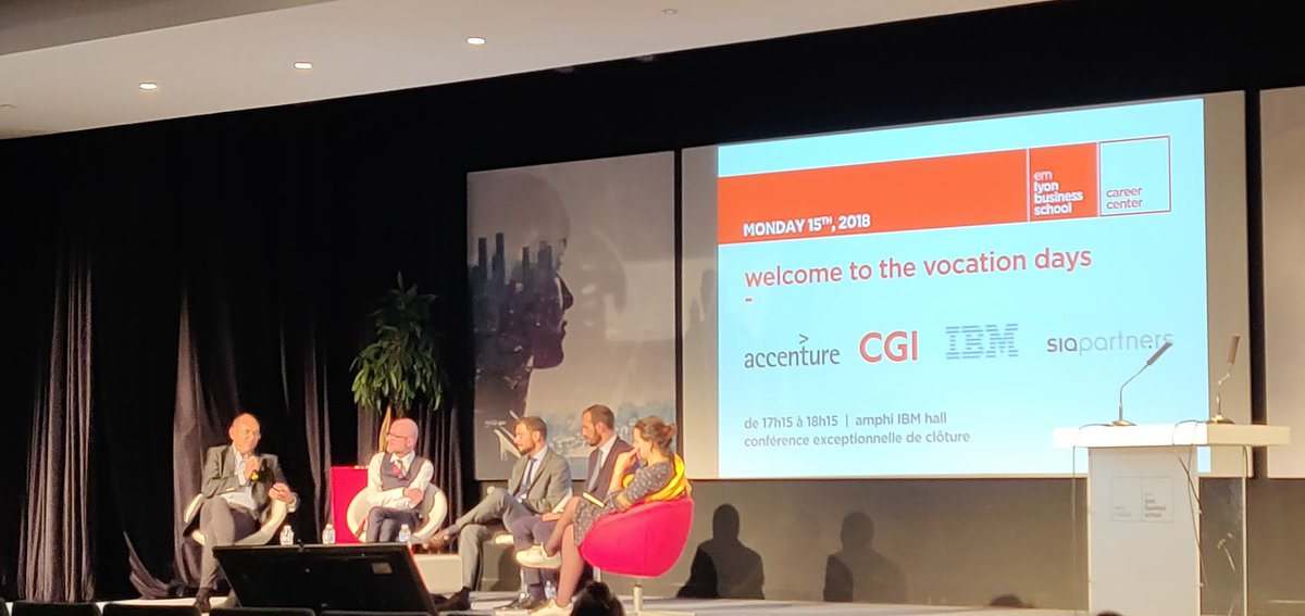 Dimitri_Navarro's tweet photo. Fin de la première journée des #Vocationdays Consulting, on se retrouve demain pour le marketing ! ✌️ @emlyon_careers @marcperennes @AServillat @ThivillierQ @ProRuffin @carolguery @EMLYON https://t.co/bfoBeWK3Zm