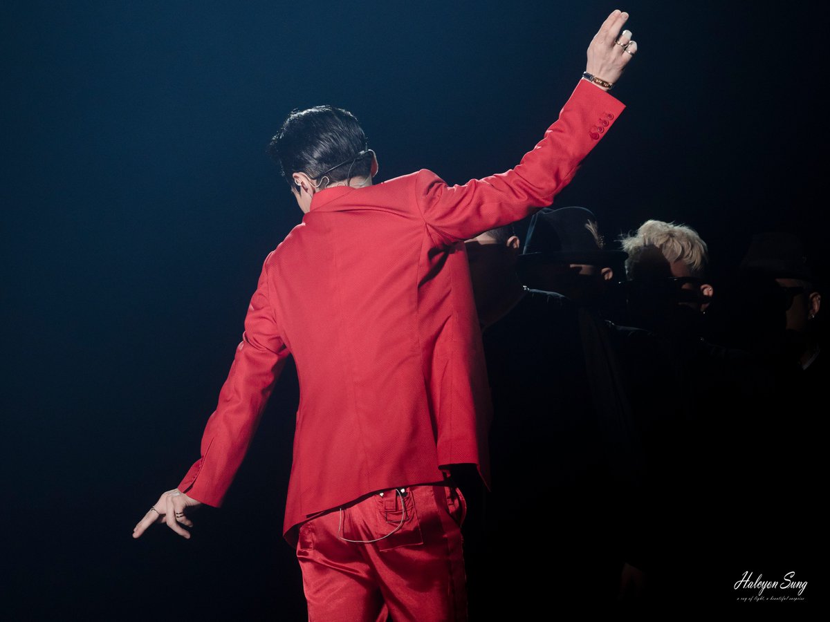 20181013 SHINHWA 20th ANNIVERSARY CONCERT HEART TOUR IN TAIPEI
#SHINHWA #신화 #신화20주년 
#에릭 #이민우 #김동완 #신혜성 #전진 #앤디
🔗imgur.com/JtYt4qL
🔗imgur.com/yT6f1Ru
🔗imgur.com/uZzr4QN