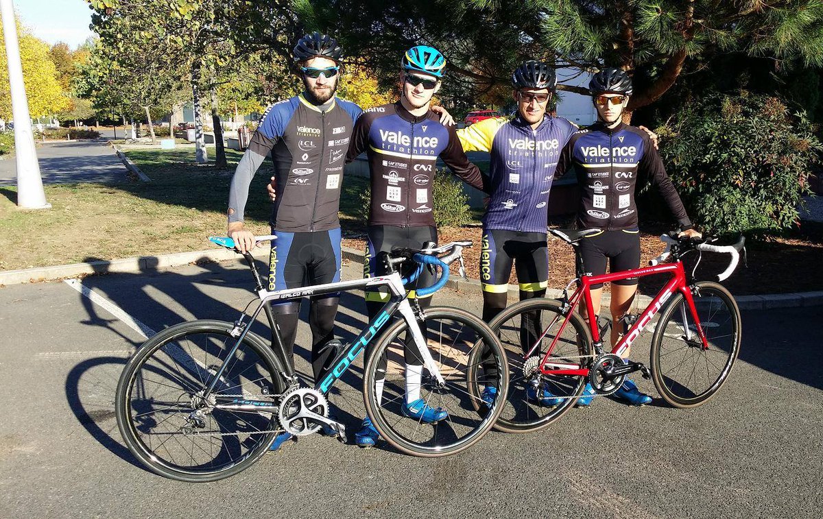 Valence_Tri's tweet image. Des athlètes présents sur 6 compétitions dans le weekend, une partie du staff sur le Roc d'Azur.... la saison n'était pas complètement terminée !