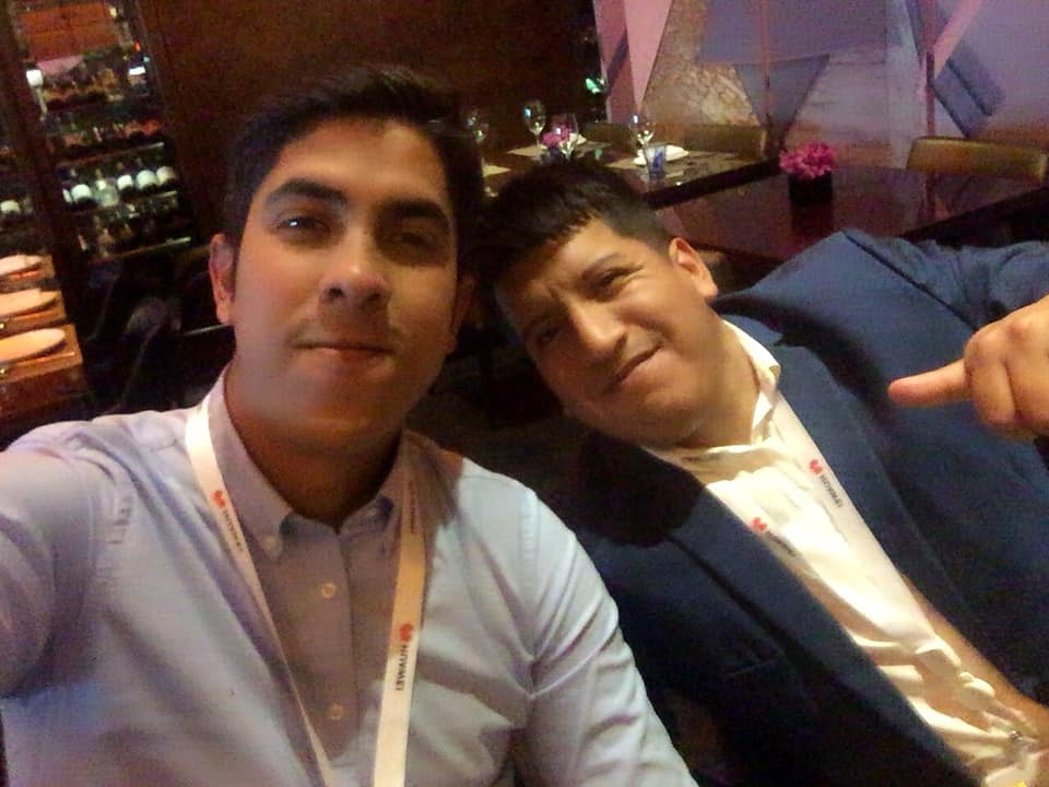Main_GS's tweet photo. Y cerramos con broche de oro en el evento de #HuaweiConnect con una gran noticia, nos enorgullece anunciarles que nuestro CCO @Pedromartelo10 firmo junto a Jaylli Arteaga Sánchez de #BitPerfect un convenio para ofrecer  #SAPBusinessOne sobre la plataforma #OpenCloud de #Huawei https://t.co/tOK7CKgK6U