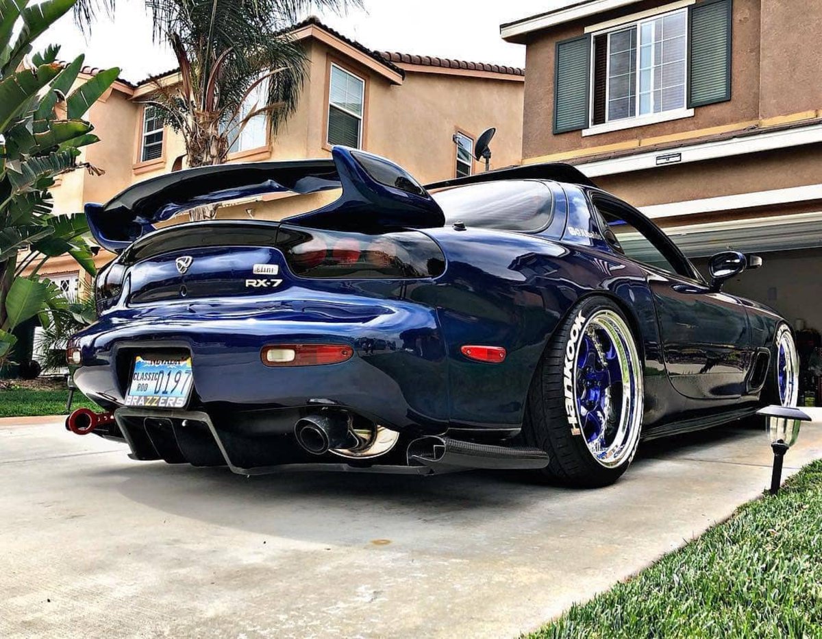 ModifiedStreet's tweet photo. Happy Monday! Tag the owner!
Want posted? Use #modstreet n you’ll be next! 

#modstreet #modifiedstreetperformance #mazda #mazdarx7 #rx7 #rotary #car #carlifestyle #drift #drifting #driftcar #sportscar #exoticcar #elitetuner #exhaust #wheels #slammed #stance https://t.co/m0LdCB5GDZ