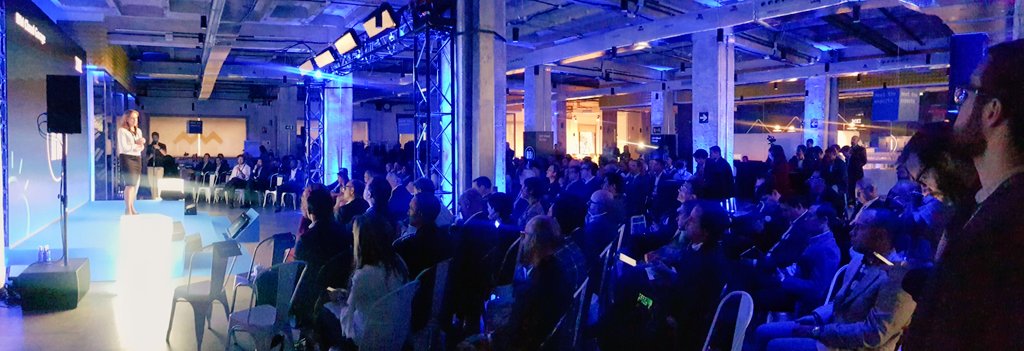 mariaborbones's tweet image. Aforo completo en la presentación del nuevo IBM cloud garage en Madrid #IBMCloud #IBMCloudGarage