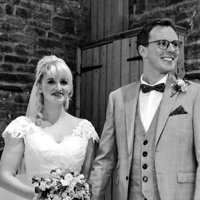 LRWoolhouse's tweet photo. #NewProfilePic #married #weddingspam #dontcare https://t.co/J82zL7MG27