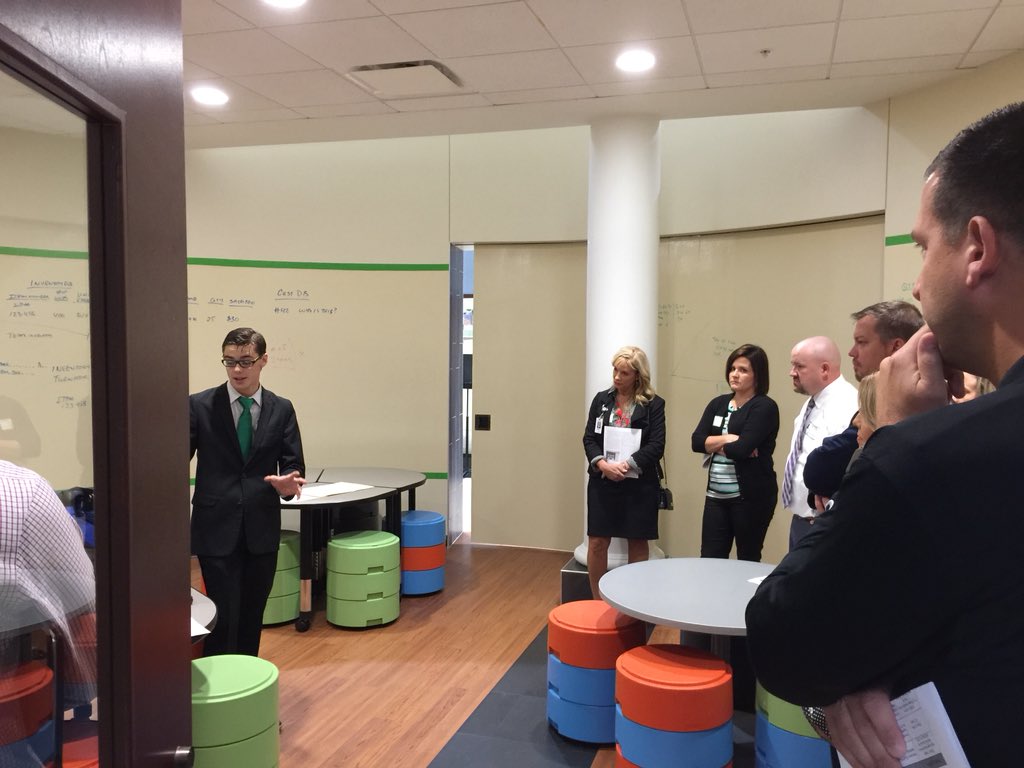 ThroughlinesEdu's tweet photo. Supporting our friends from Greene County PA, Brownsville School District, Cainsville Ohio, and schools from WV in building their vision for #FutureOfWork #ComputationalThinking #CSForAll #CSEcosystem @remakelearning @QuercusPrinus https://t.co/WEWIBMx7Vl