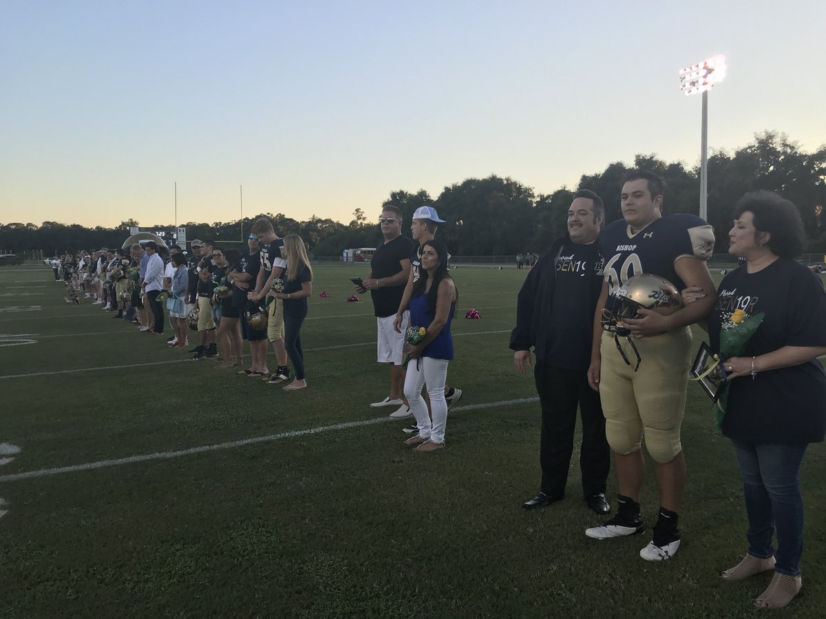 BMCHSCanes's tweet photo. Senior Football Players/Cheerleaders Night, and #Pink4Plummer Presentation! 🏈👩‍🎓👨‍🎓💙💛😍  #WeAreBishop https://t.co/mvpoRE5ziO