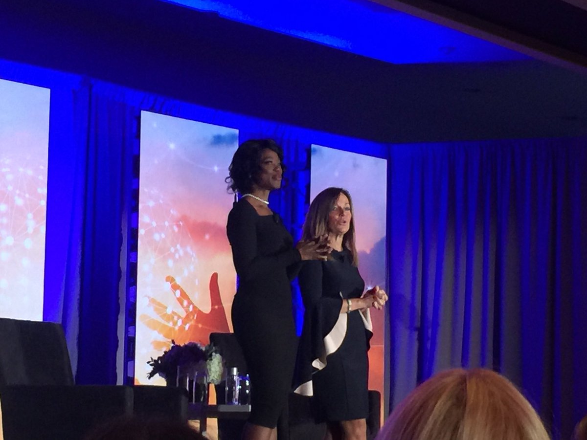 annemharris's tweet photo. 10,000+ members and growing! Proud to be a small part of something so BIG! #2018WLC https://t.co/ii0rHAHccK