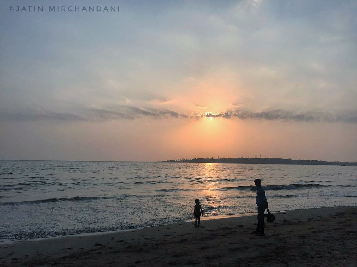 Father daughter duo
#itz_mumbai #mumbaibizarre #TrellingMumbai #mumbaiuntold #_soimumbai #Mumbai_Igers #Mumbaikarz #dd_mumbai #WassupMumbai #AmazingMumbai #things2doinmumbai #Mumbai_Uncensored #SoMumbai #MyMumbai #EverydayMumbai #SeeMumbai #MoodyGrams
.