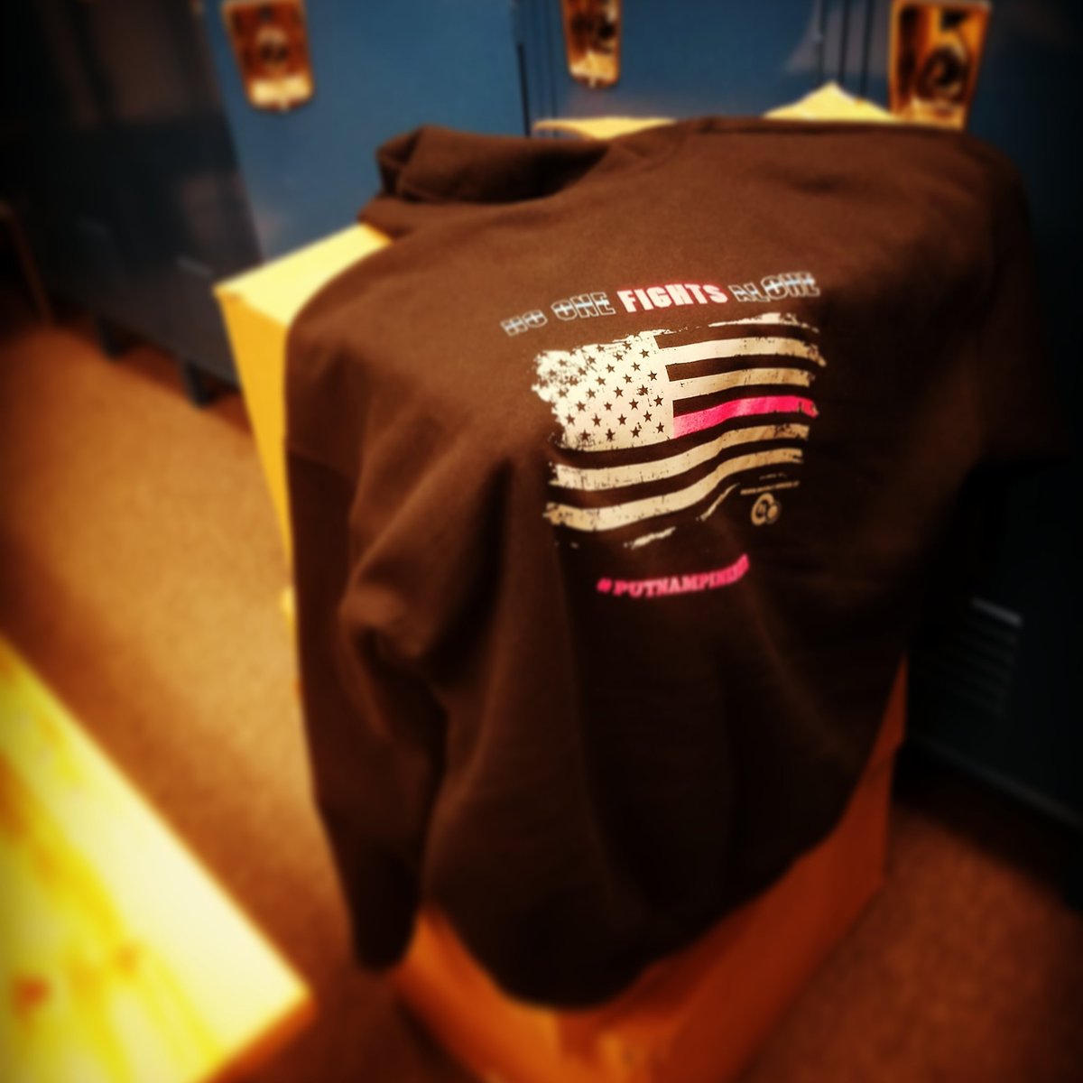 PutnamPolice's tweet photo. The anticipated arrival is here!! Hoodies and a restock of T shirts!! Come down to the pd today from 330p to 1030p to pick up your #putnampinkpatch swag! T shirts, patches, stickers and challenge coins available! @pinkpatchproject @danafarber #noonefightsalone #putnampd https://t.co/tSRytV5fu9