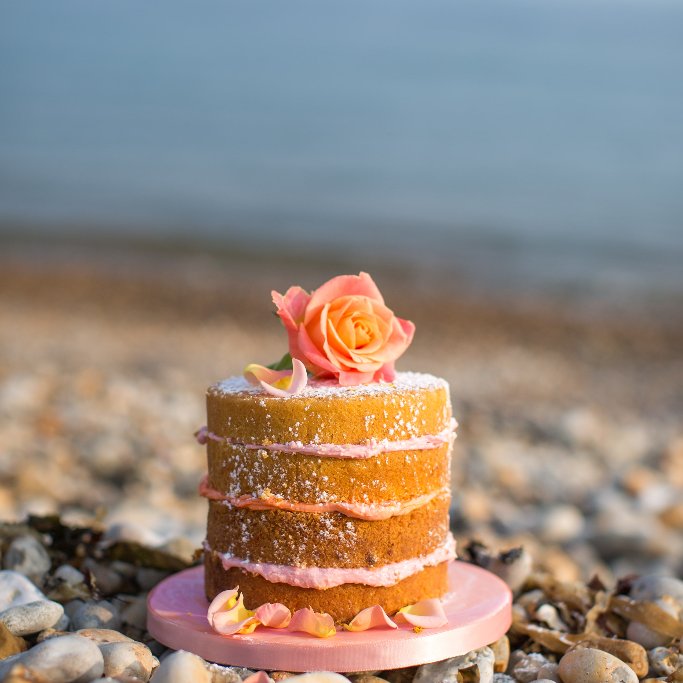 DorsetFoodDrink's tweet photo. You’ll find so much delicious, local produce in our #DorsetLarder.
Whether you fancy a sweet afternoon treat or a healthy kick to your morning.

Our Bakery, Confectionery &amp; Cereals section on our website has it all! https://t.co/WE6XY8DPhp

#DiscoverDorsetsLarder #DorsetLarder https://t.co/V1s0MfBd78