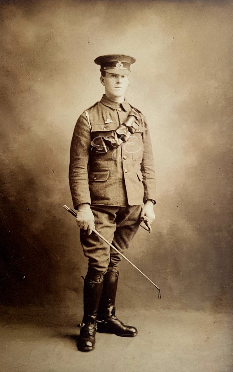 chapelle1915's tweet photo. Interesting 4 studio photo postcards all taken at the same photo studios or by the same photographer. Of unidentified Troopers serving in the Queens Own Dorset Yeomanry. I'm impressed I've managed to collect so many which all may have been taken at the same time. #WW1 #QODY https://t.co/yg5Nt1MhEf