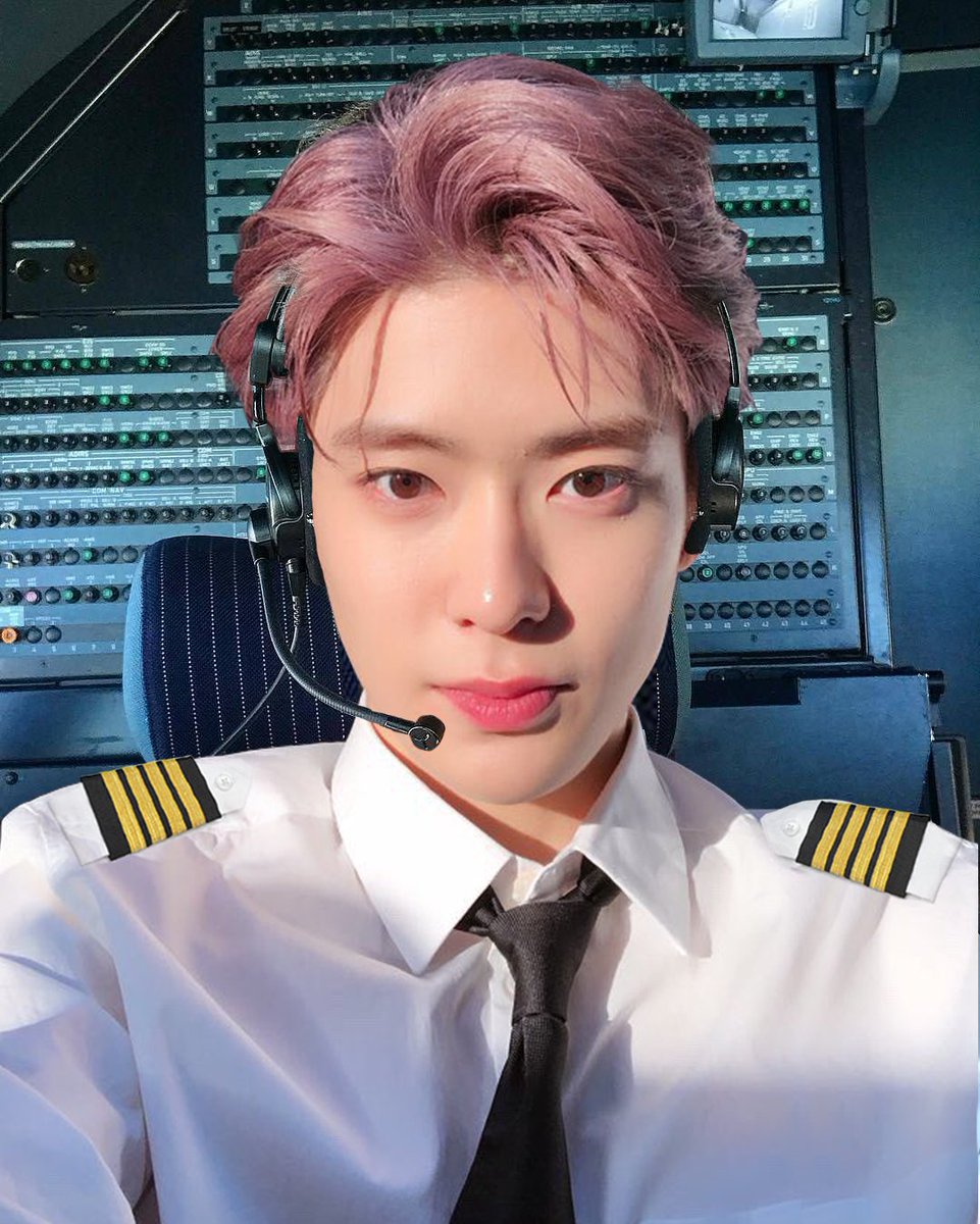 chocagi's tweet photo. Good afternoon passengers. This is your captain speaking. https://t.co/c7PdYnYMjA