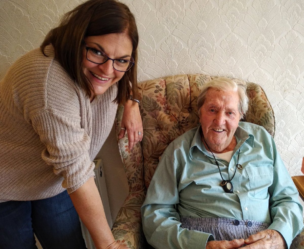 AgeukF's tweet image. Harold is 103 years old #Veteran, he joined the army aged 15. He lives on his own with support from his family, but missed the military banter &amp;amp; comradery of his service days. Joanne recently left the Royal Navy was keen to talk to a veteran &amp;amp; very happy to meet Harold. @age_uk