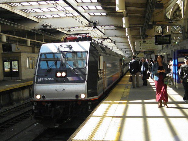Audit shows shortsighted tax cuts allowed NJ Transit to fall apart. Will lawmakers act now? nj-ne.ws/cmg8wWl #njpolitics