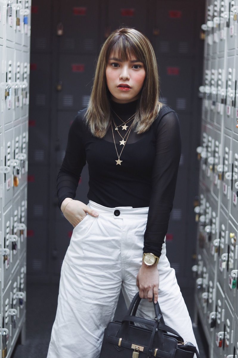 _limmariane's tweet image. I never thought this locker room would be instagram worthy. 😂

Thank you TeleTech Pilipinas for inviting me yesterday!!! ❤️ #ExperienceTeleTech

Hair by: @Hairshaft 
Shot by: @itskylejimenez