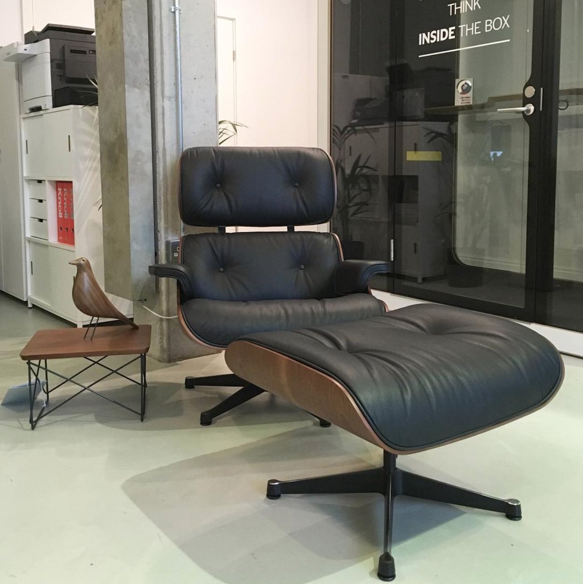couch_potato_'s tweet photo. Say hello to the new Limited Edition @vitra Eames Lounge Chair in mahogany! https://t.co/GBMBlb2znt https://t.co/RmG7ooGTv5