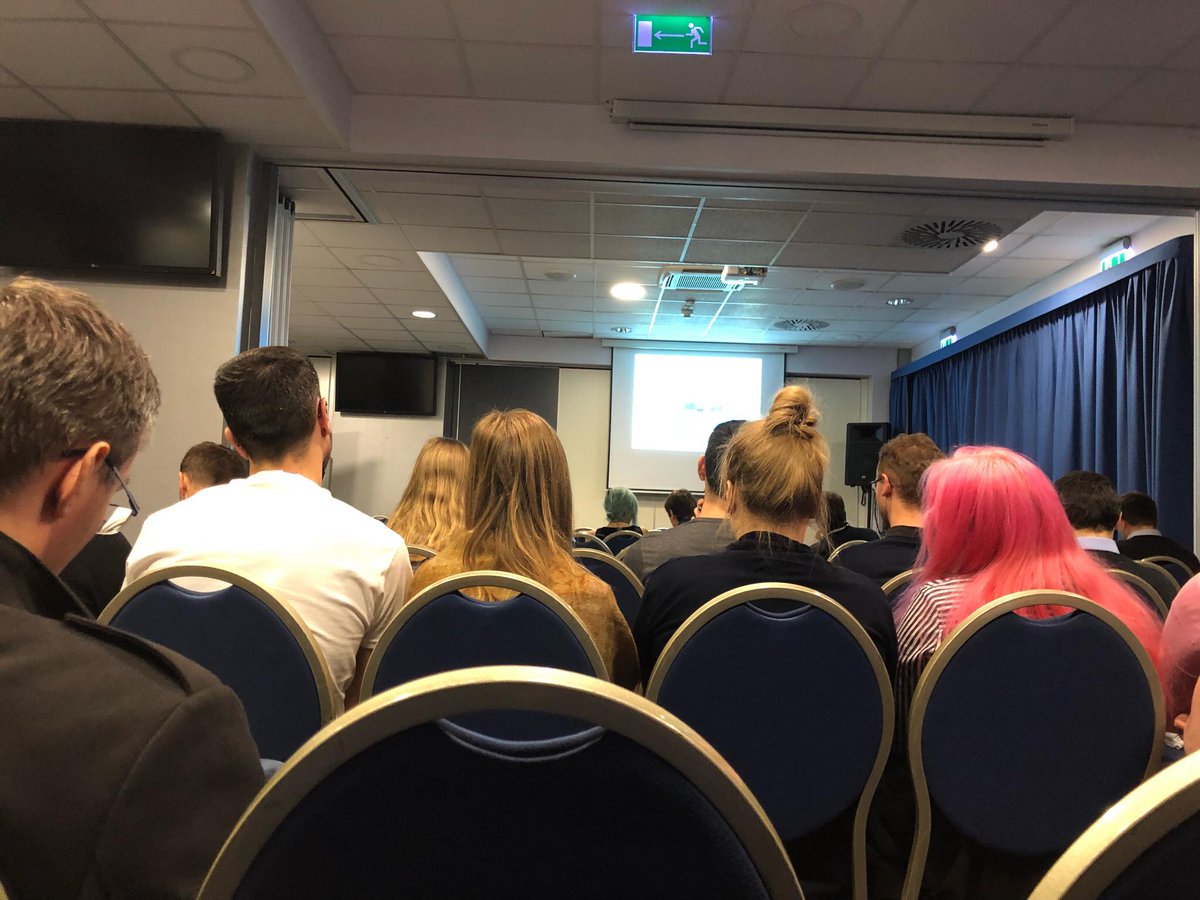 4Developers's tweet photo. Sale wykładowe wypełnione po brzegi 💪 Jest moc! I jest #dotnet #apparch #javascript #python 😁 #4Developers #4DevelopersKraków https://t.co/Ayt7PmLMuJ