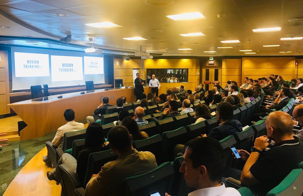 Sogei_SpA's tweet image. #TechStorytelling oggi in #Sogei parliamo di #designthinking e delle varie fasi di questa metodologia flessibile orientata al #problemsolving   

#innovation #DigitalTransformation #collaboration #vision #creativity #design #team