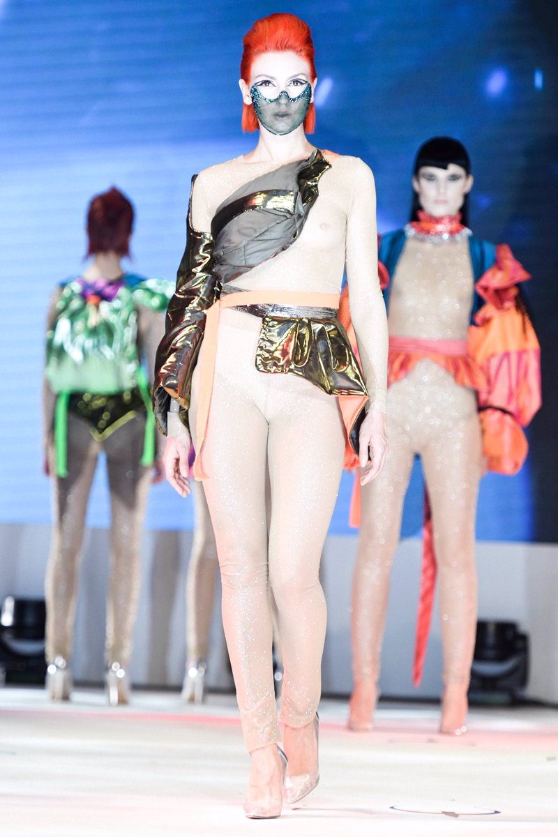 About last night! At <a href="/AltHairOrg/">Alternative Hair</a> Show &amp; raising £250,000 for Fighting Leukaemia