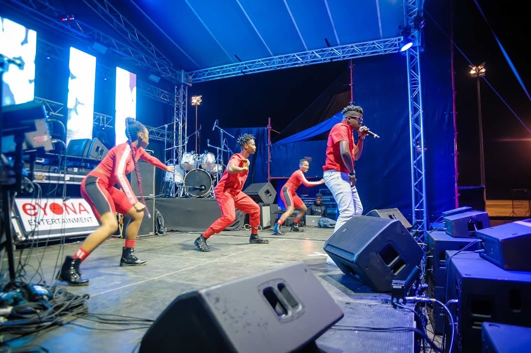 iamceemie's tweet photo. #GumbaFestUlundi2018 was amazing 🔥🔥🔥 @PARAS_RSA had the best time. Siyabonga Thina 🙏 Big shout out to @ukhozi_fm @zululandextravaganza &amp; #Ulundi for supporting #GumbaFestUlundi2018 📸 by @_anteye https://t.co/1l0aZvE8EN