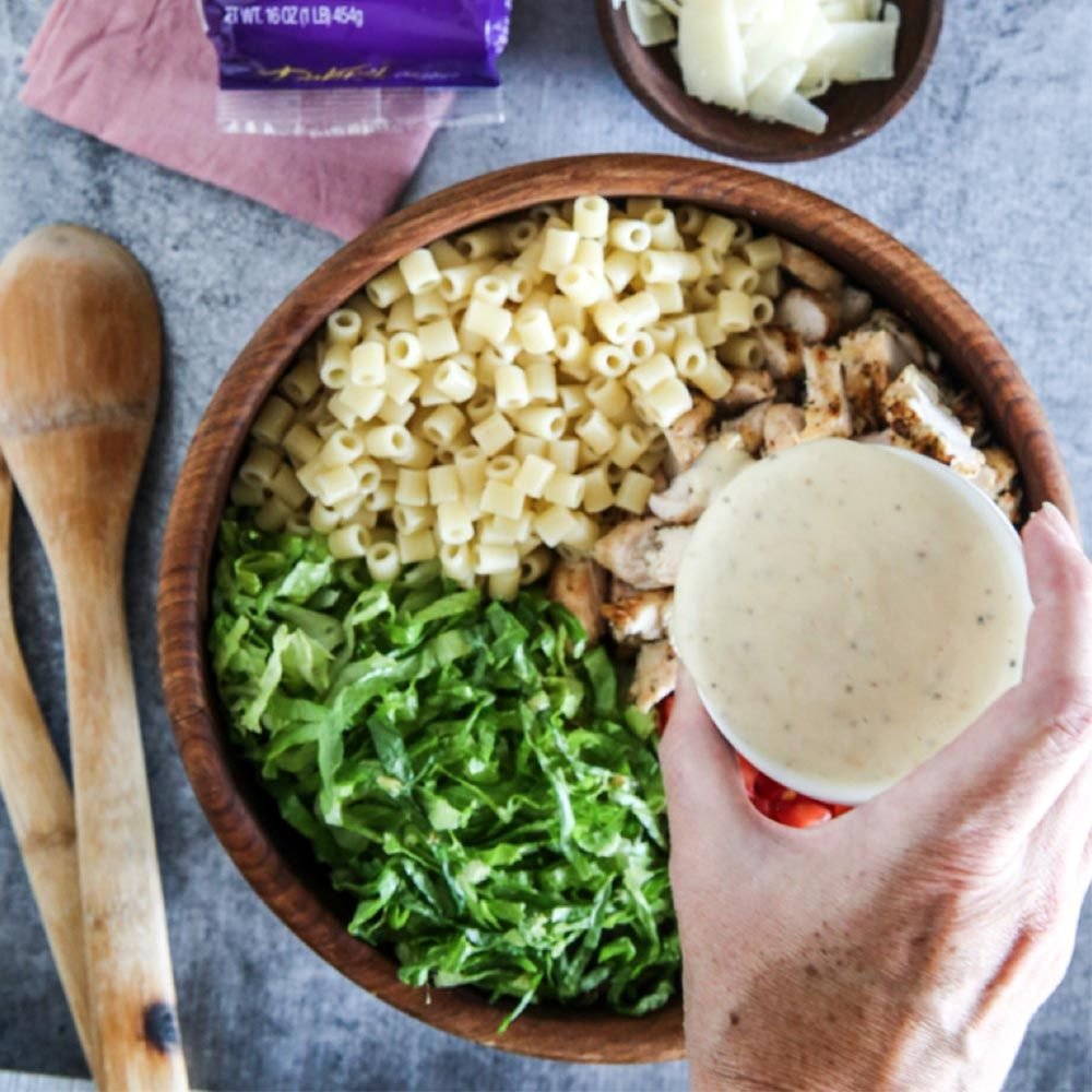 DaVinciPasta's tweet photo. What's your special pasta sauce?? This Chicken Caesar Pasta Salad from @eclecticrecipes has an AH-MAZING finishing touch of caesar dressing and, believe us, it's as good as it sounds. #FunAndDone #pastabilities https://t.co/XLkTdyGg4B