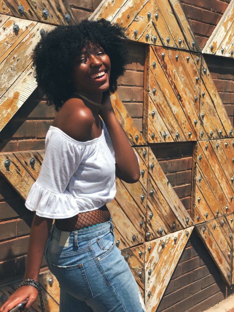 WeCreative_ZA's tweet photo. Oozing 

Snaps - @samsyz
Act - @AmyMakasi

#wecreative https://t.co/pTMrAwgCEL