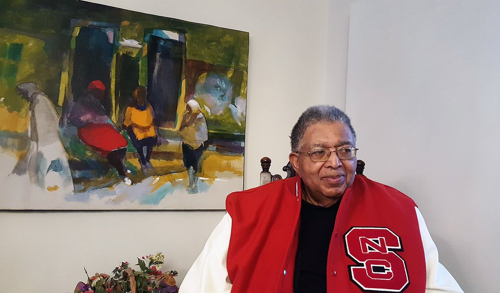 NCSUBlackAlumni's tweet photo. ANNOUNCEMENT: #NCState announces the dedication of Holmes Hall (University College Commons) in honor of Irwin Holmes, the university’s first black graduate and black student athlete!! 🙌🏾❤️🐺👏🏾 #NCSUBAS #BlackAlumniSociety #HolmesHall https://t.co/g6liUggFYn