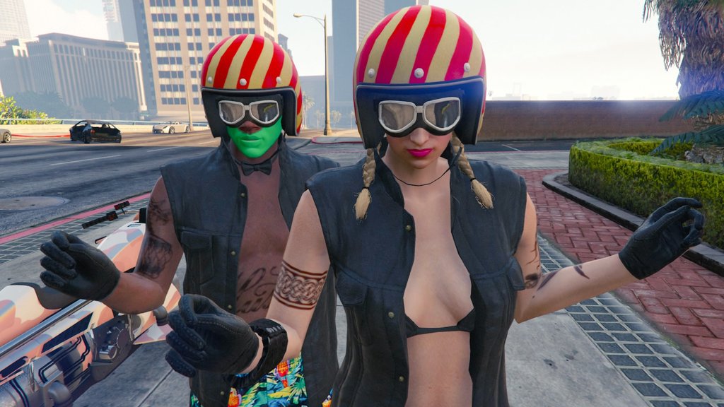 CatPunch299's tweet image. 久しぶりにミキさん😁👍
ミキさんのフレさんかなり良い顔してます🤣
ナオちゃん合流して横断歩道手上げて渡るなんて素敵な大人😇

#1LAB
#FSAT
#B1GMATIC 
@_MIKI_MAY_ 
@v_nao_vsk8