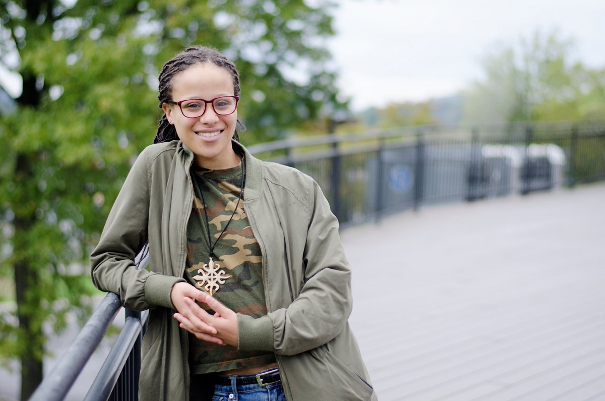 wvudavis's tweet photo. Meet Savolia Spottswood, a #woodscience major who loves the WVU Craft Center and believes it's important for students to get involved on campus. Learn more: https://t.co/bFviVcacwH #MajorMonday https://t.co/V4OSQlApNB
