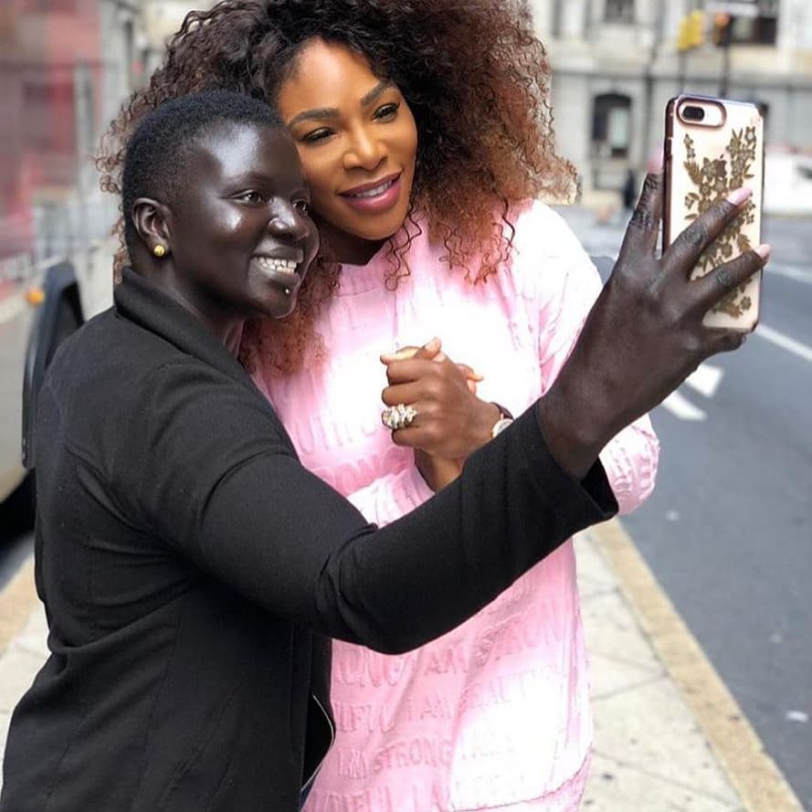 waynetipsy's tweet photo. And you think black isnβt beautiful?
Embrace your skin colour today!
#kamdora #blackandproud #serenawilliams https://t.co/MZMwVDmCl1