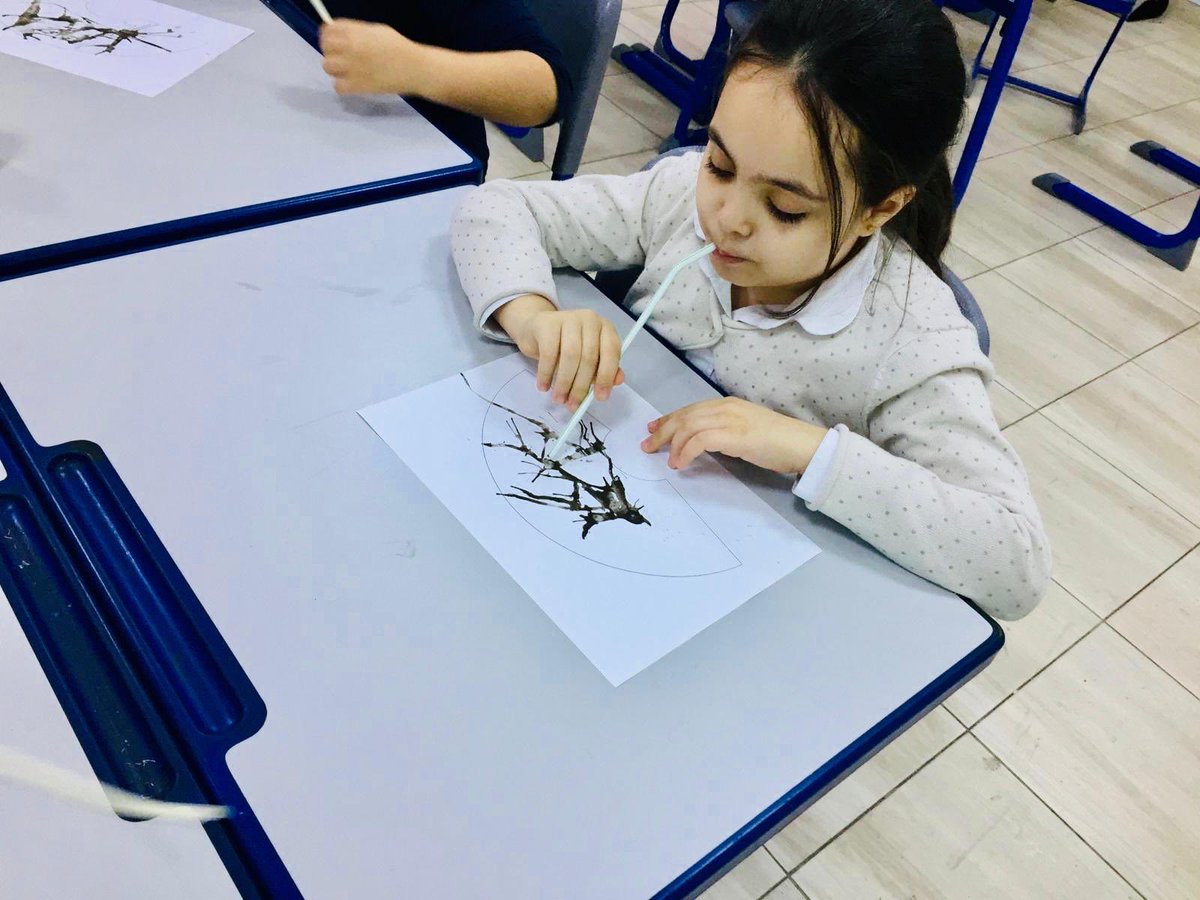 DohaAcademySLWA's tweet photo. Amazing work in Mandarin club today #blowpainting #dasalwa #mandarin #fun #eca https://t.co/Hd19lfibt2