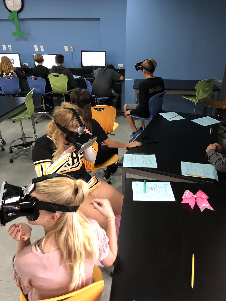 RHS_lib's tweet image. Seventh grade science recently had a Virtual Reality day in the library.  Studying the planets in VR was awesome!  Thanks to the Riverview Educational Foundation for the grant for our equipment! @rjshsraiders