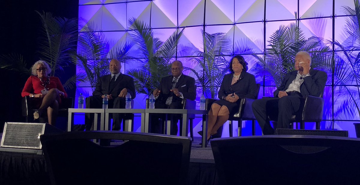 iDoDataBetter's tweet photo. History of Supplier Diversity #minoritybusiness #NMSDC #NMSDCConference #MondayMotivation #PPSdoesAustin https://t.co/9eM5nsIWhZ