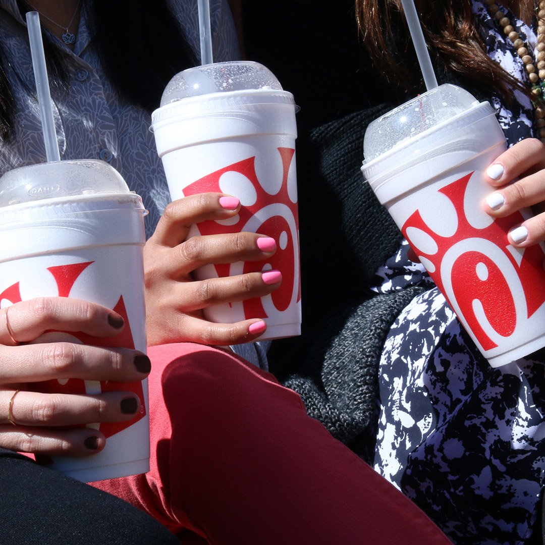 Happy Monday Friends!

It's #MobileMonday

Place a Mobile Order #today and get a #FREE Small Milkshake of your choice #rewarded to you by tomorrow!!

(Valid only at Walnut Ave NBTX, Reward sent via CFA One App)