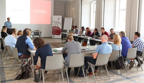 ClearingMedienk's tweet photo. Vielen Dank an alle, die dabei waren. Es war ein tolles #mepps-Alumni-Treffen 2018! #mac18
@andreasbuesch @lottebaer @nowa_akd @andreasklaukien @franzirehm @lebenssammler @QUERgedanken (und viele mehr ...) https://t.co/wKz4PgqTHA https://t.co/WvF5BfcW6O