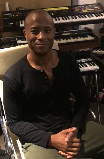 Lion King actor gets behind #LoveOurColleges campaign dlvr.it/QnPSxn