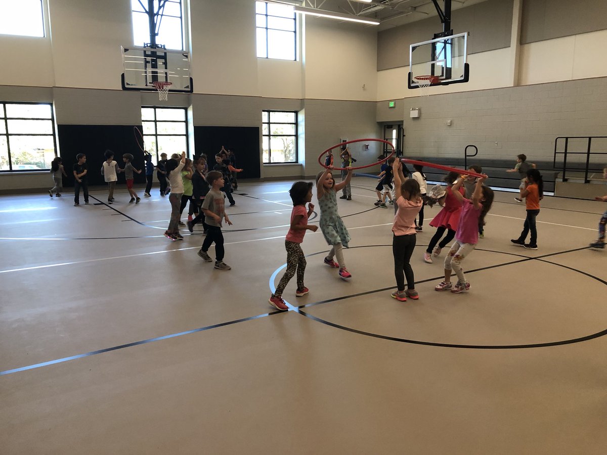 coach_sutherlin's tweet image. States of Matter Tag with K-2 #BeCannonProud #solidliquidgas #scienceinPE @canSTEM @GCISD_PE