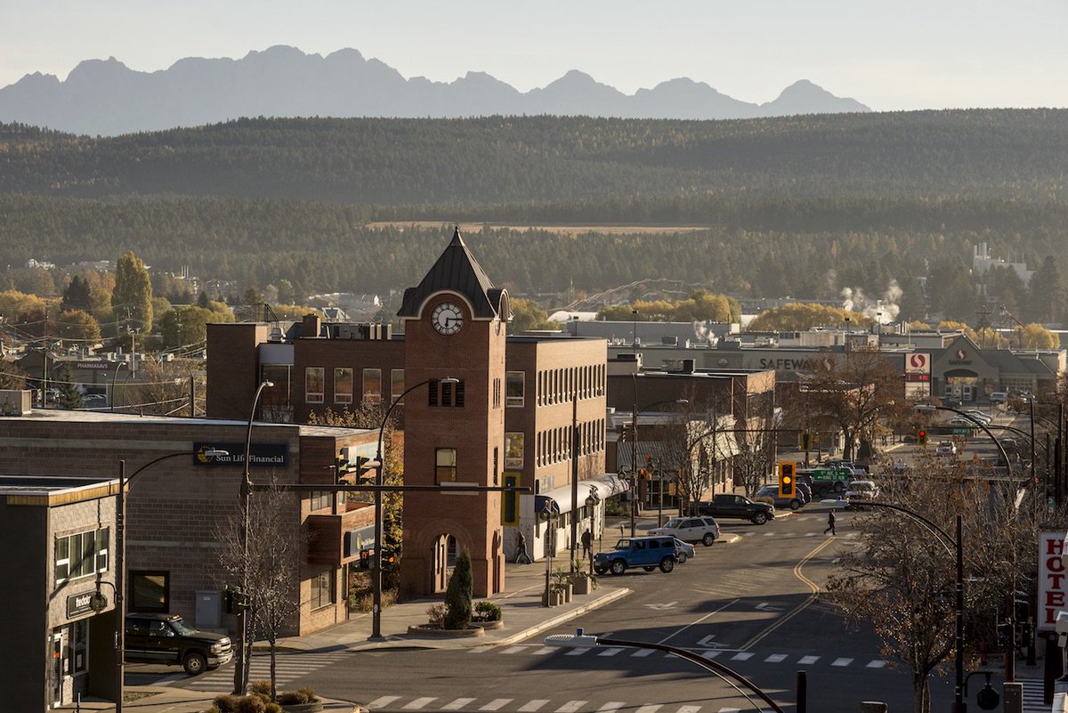 KootRocks's tweet photo. Welcome all to our Tourism Industry Conference in Cranbrook today!
โข
Tourism is a key economic driver and one of BCโs competitive strengths in the world economy - https://t.co/zd6e0M6gQR via @kootbusiness @VisitCranbrook #18KRTIC #KootRocks4Life #KootRocks #PowderHighway https://t.co/UeeTTzrr4S